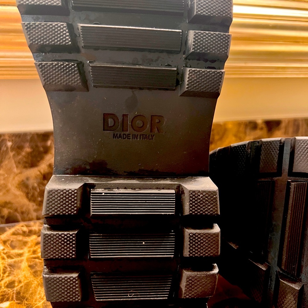 DIOR EXPLORER ANKLE BOOT BEIGE & BLACK MSRP $2100 - Picture 5 of 5